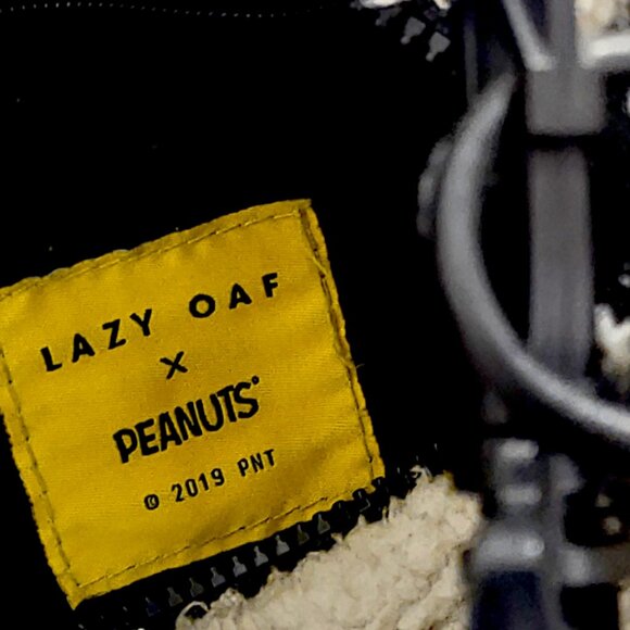 Lazy Oaf rare Snoopy Peanuts Fleece duffel bag - Picture 7 of 9